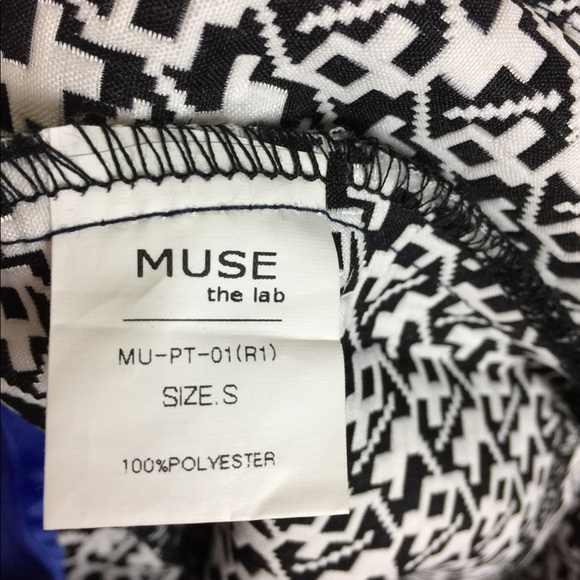Muse Purple Black & White Geometric Dress Shorts - Picture 7 of 8